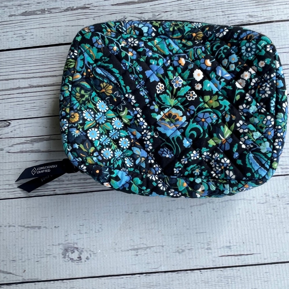 Vera Bradley Consciously Crafted Quilted Floral Jewelry Organizer Travel Case
